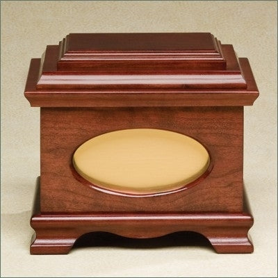 Distinction Wood Urn