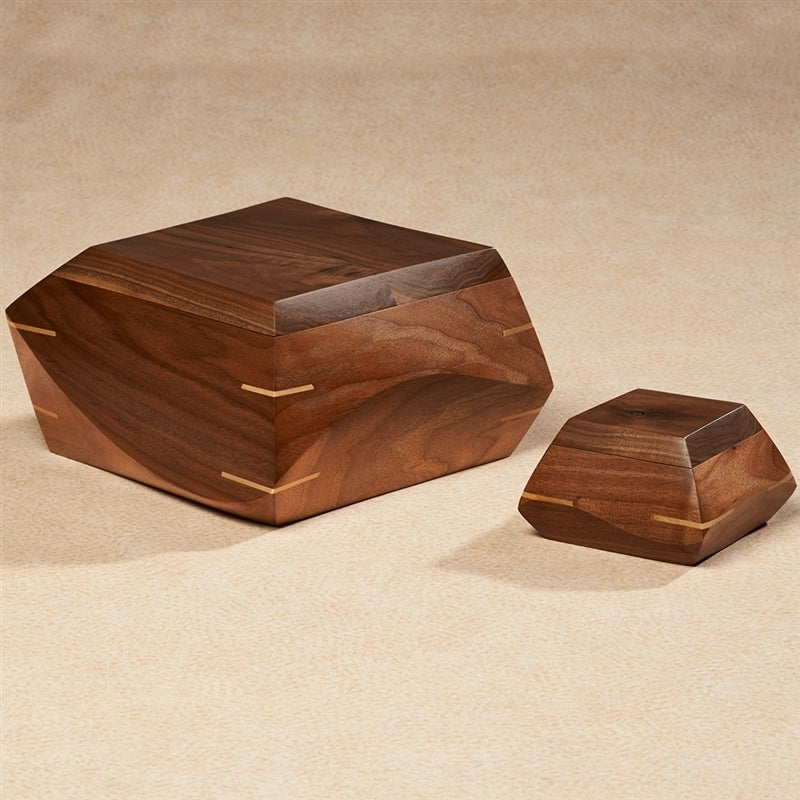 Walnut Woodsculpt Urn